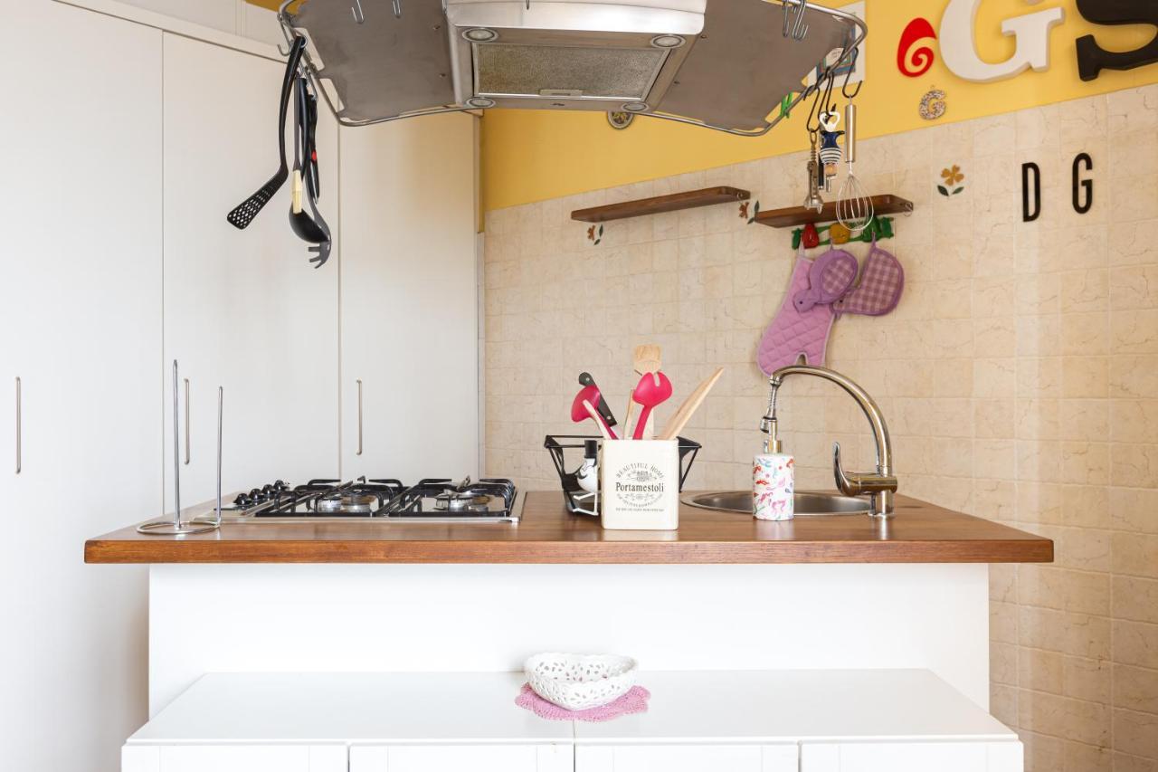 Bnbutler Torelli - Grazioso E Luminoso Bilocale Appartement Milaan Buitenkant foto