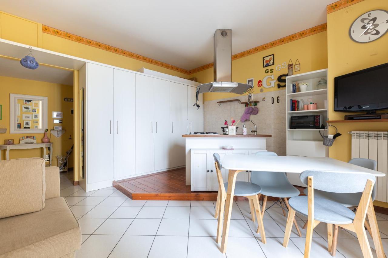 Bnbutler Torelli - Grazioso E Luminoso Bilocale Appartement Milaan Buitenkant foto